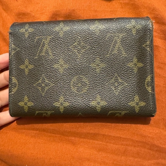 LV monogram medium sized wallet - Picture 11 of 11